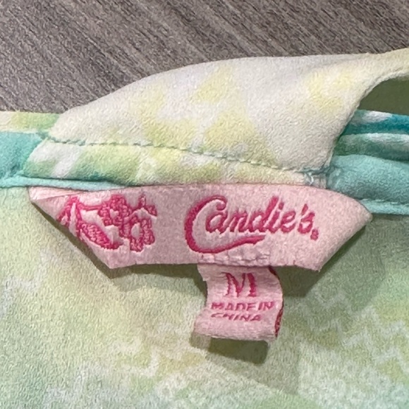 Multicolored Sleeveless Tank Top with Cut Out Detail - Picture 6 of 6